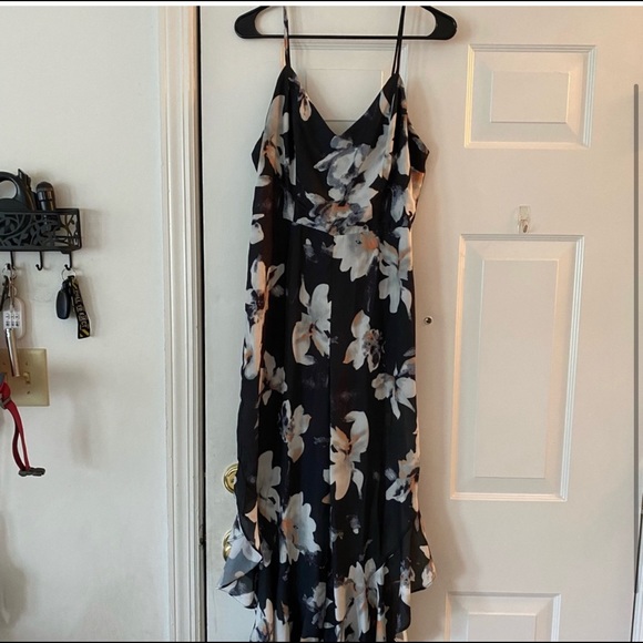 Lulus jumpsuit - Picture 2 of 2